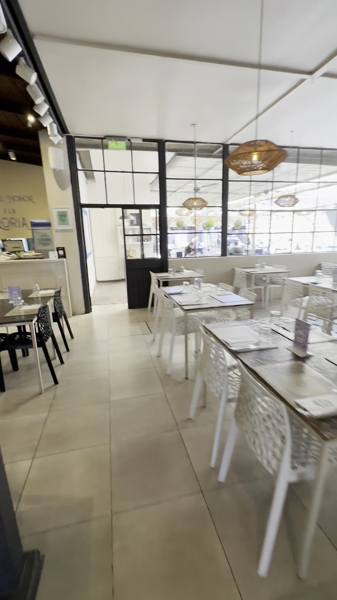 La Gloria Cantina Cool-2